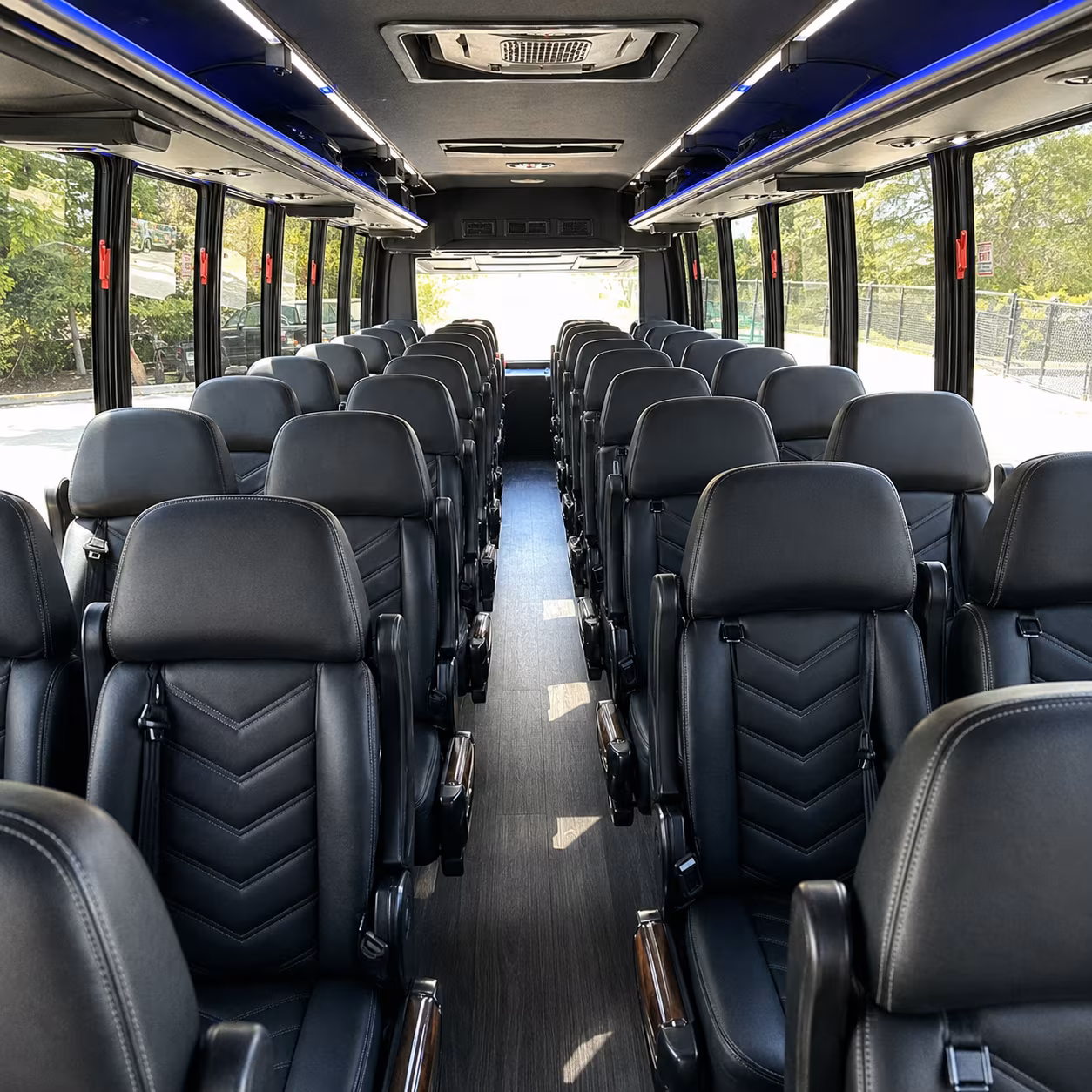 minibus rentals for small group wine tours around hudson county